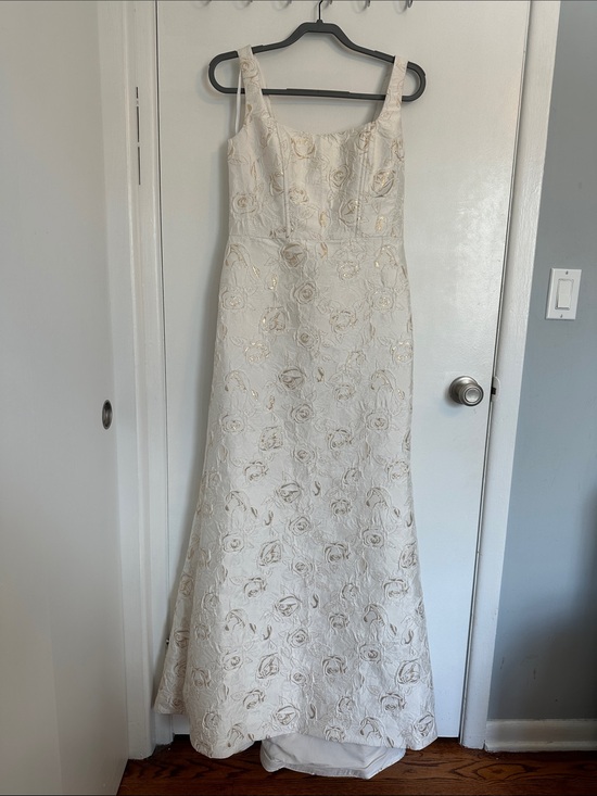 ALFRED SUNG Dresses & Skirts - ALFRED SUNG Ivory and Gold Floral Brocade A-Line Wedding Dress- NWT